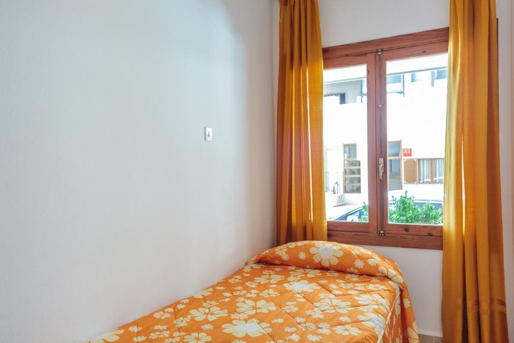 Apartamentos Obrador コロニア・サン・ジョルディ 部屋 写真